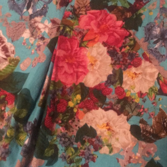Umgee floral dress size medium - Picture 4 of 4